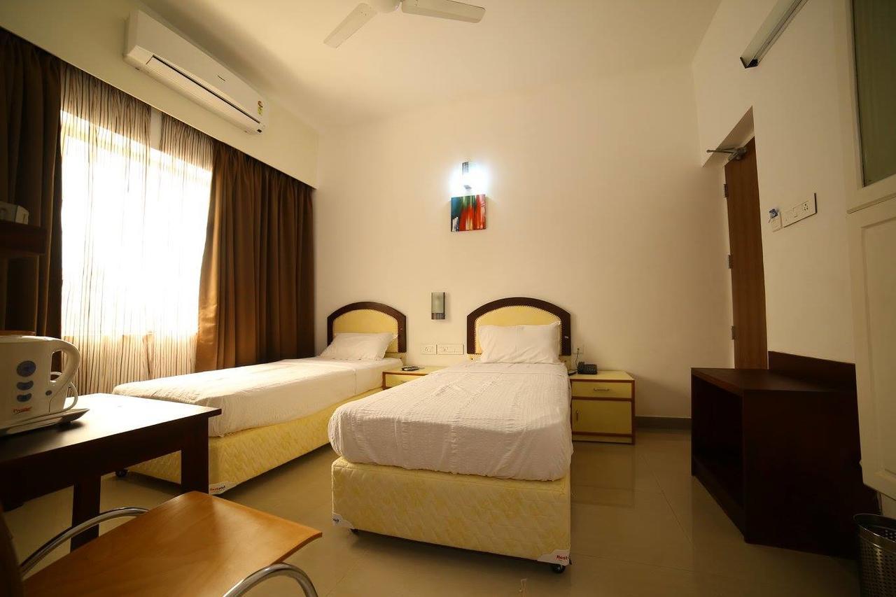 Hotel Captain Fisher Коччи Экстерьер фото
